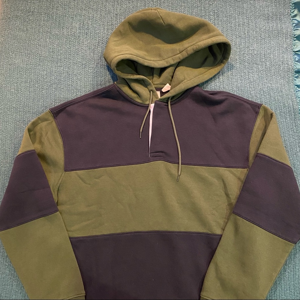 Levi’s Navy and Green Striped Button Up Hoodie